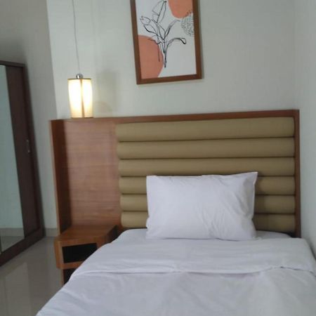 Griya Sambilegi Maguwoharjo Redpartner Hotel Екстериор снимка