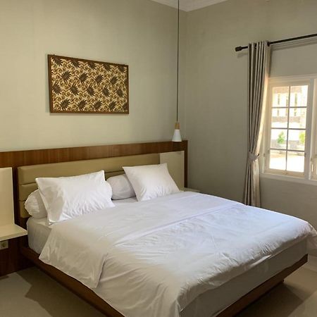 Griya Sambilegi Maguwoharjo Redpartner Hotel Екстериор снимка