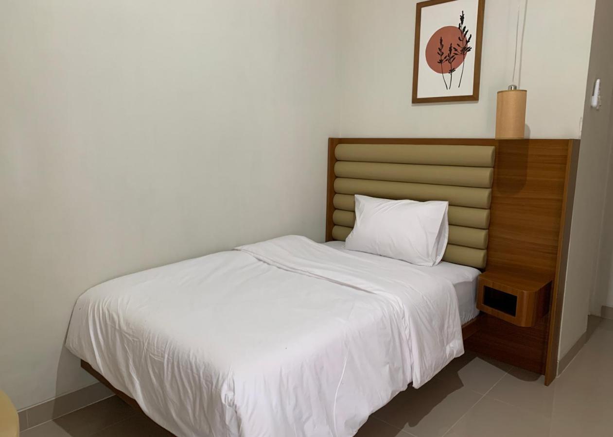 Griya Sambilegi Maguwoharjo Redpartner Hotel Екстериор снимка